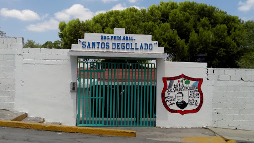 Foto 1 de Escuela Primaria Gral. Santos Degollado