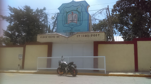 Foto 1 de Escuela Secundaria Profesor Gregorio Torres Quintero