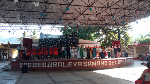 Foto 1 de Escuela Secundaria Federal Eva Sámano de López Mateos