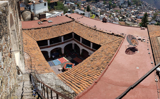 Foto 1 de Escuela Juan Ruiz de Alarcón