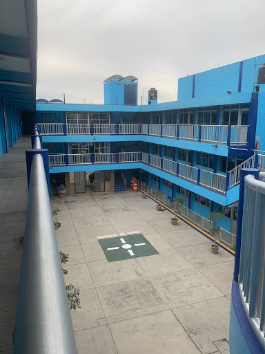 Foto 1 de Madame Curie Educational Institute. S.C.