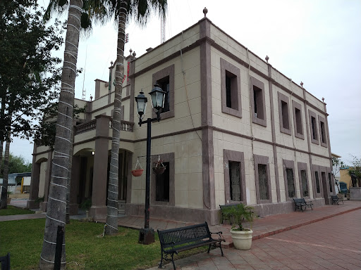 Foto 1 de Escuela Primaria Licenciado José Benítez