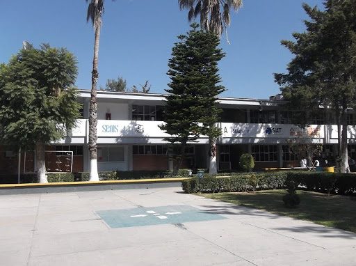 Foto 1 de Centro de Estudios Tecnológicos industrial y de servicios No. 26