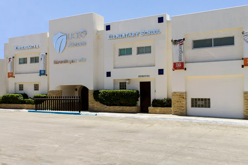Foto 1 de Liceo Los Cabos