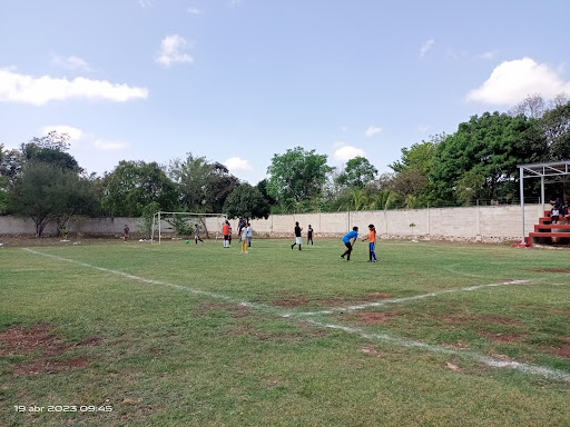 Foto 1 de Escuela Primaria Manuel Cepeda Peraza 31DPR0471G