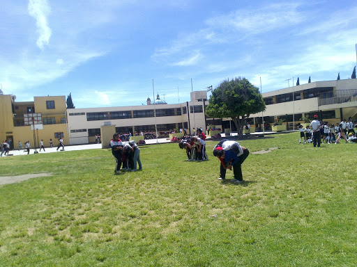 Foto 1 de C.E.E.S.P. Amozoc Centro Escolar Enrique Sánchez Paredes