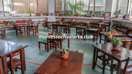 Foto 1 de Escuela Montessori de Puerto Vallarta A.C.