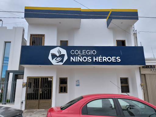 Foto 1 de Colegio Niños Heroes