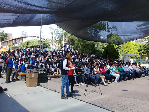 Foto 1 de Centro de Bachillerato Tecnologico industrial y de servicios No. 174