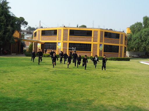 COLEGIO CAMPESTRE MEXICANO