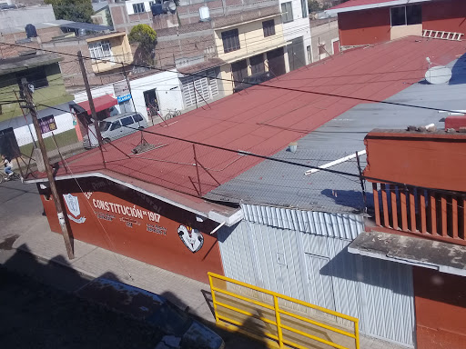 Escuela Constitución