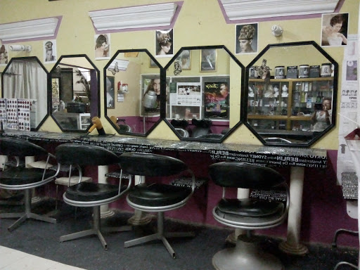 Foto 1 de Academia profesional de belleza Marilyn monroe
