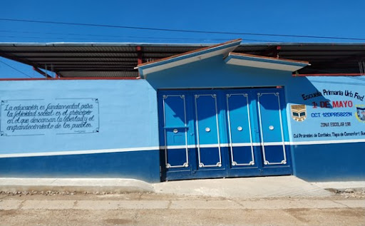Escuela Primaria Urbana Federal 1o. de Mayo en Tlapa de Comonfort