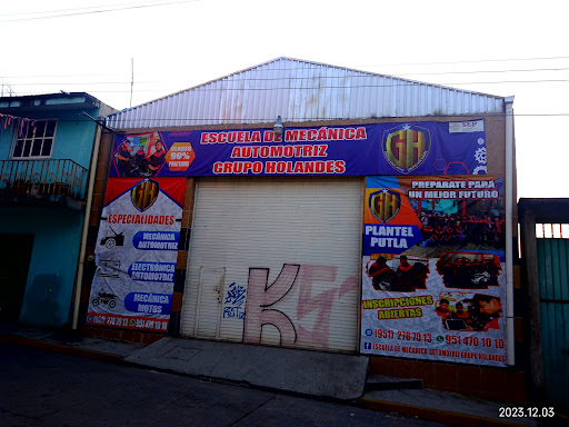 Escuela De Mecánica Automotriz Grupo Holandés en Putla Villa de Guerrero