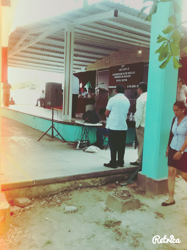 Escuela Benito Juárez García en Cosamaloapan