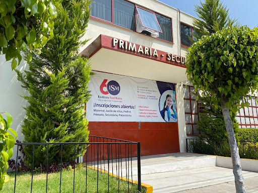Instituto San Mateo Jardin de Niños, Primaria, Secundaria y Preparatoria UNAM en Naucalpan de Juárez