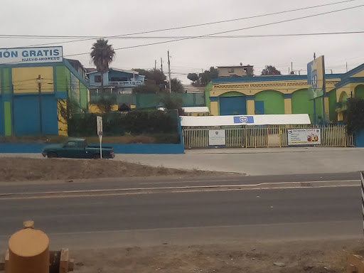 ROYAL ACADEMY en Rosarito