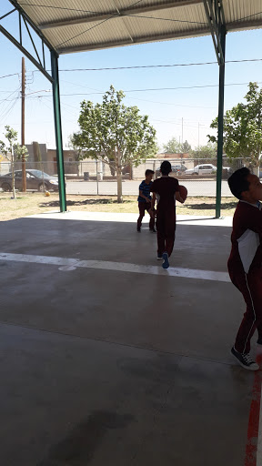 Efren C. Gonzales Elementary School en Nuevo Casas Grandes