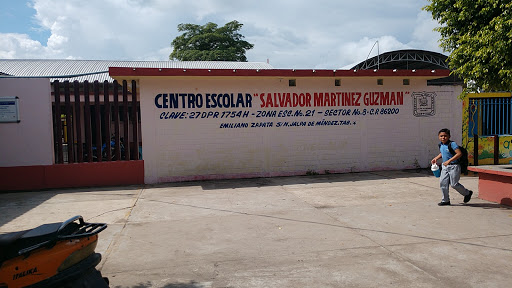 Escuela Primaria Salvador Martínez Guzmán en Jalpa de Méndez