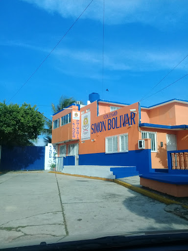Escuela Simón Bolívar en Coatzacoalcos