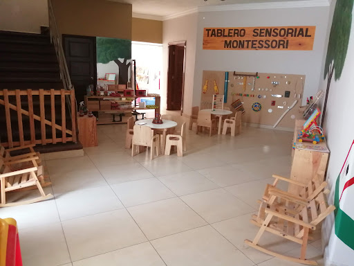 Colegio de educación inicial y especial Montessori en Lázaro Cárdenas