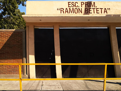 Escuela Primaria Ramón Beteta en Zacatepec
