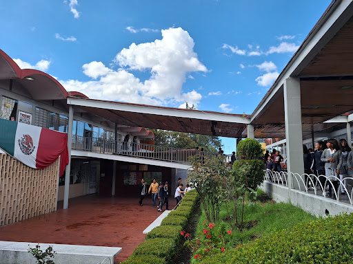 Escuela Vespertina Adolfo López Mateos en Sahagun City